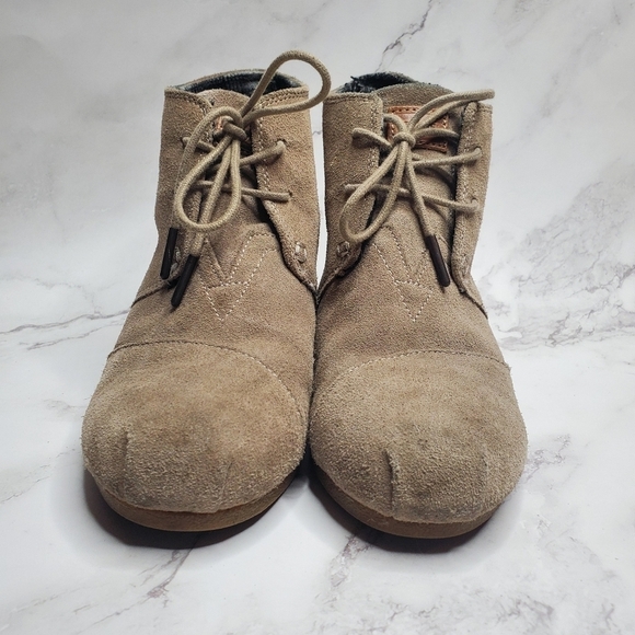 Toms Suede Wedge Lace-Up Tan Desert Boots Booties Ankle Boots Women's 8.5 - Picture 3 of 9